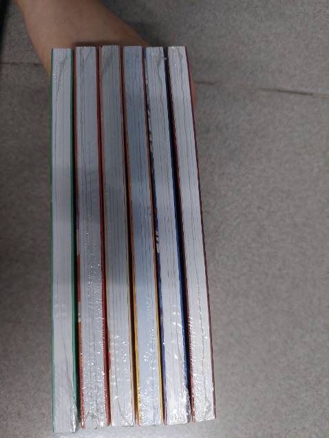 Shop gói nhiều lớp lắm, sách không bị df