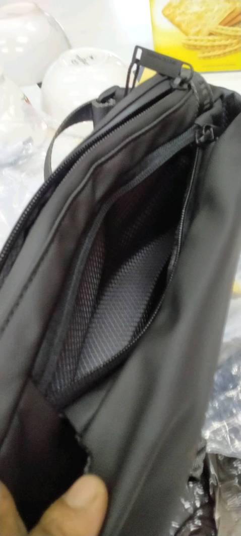 Qúa tuyệt vời nhé shop. giao hàng thần tốc nhanh như 1 cơn gió 9h sáng mới đặt mà 1h trưa có ngay lại còn được miễn ship nữa chứ. tiki tuyệt vời thật