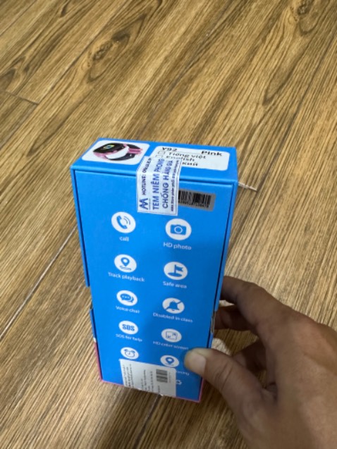 Chất liệu tốt, nghe gọi ổn, dễ kết nối với đt, shop nên bổ sung hướng dẫn sử dụng bằng tiếng Việt. Sản phẩm OK so với tầm giá.