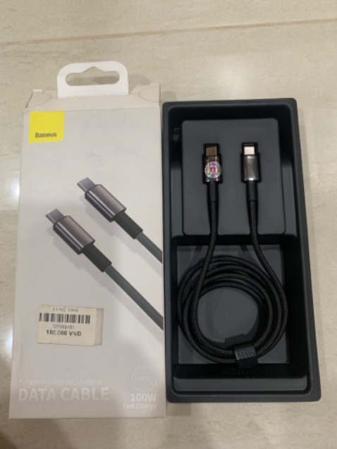 Shop giao hàng không đúng như sản phẩm đã đặt cụ thể: 
Hàng order là dây cáp Basues có màn hình Led hiển thị nhưng sản phẩm thực tế nhận được là dây cáp ko có màn hình hiển thị. Xem chi tiết hình ảnh đính kèm.