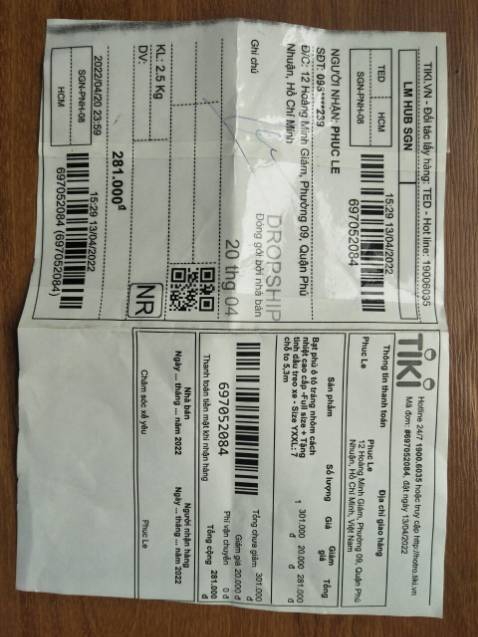 Đã nhận hàng rồi nhưng không thấy Tặng tinh dầu treo xe . Vậy có đúng như shop quảng cáo không đây ?