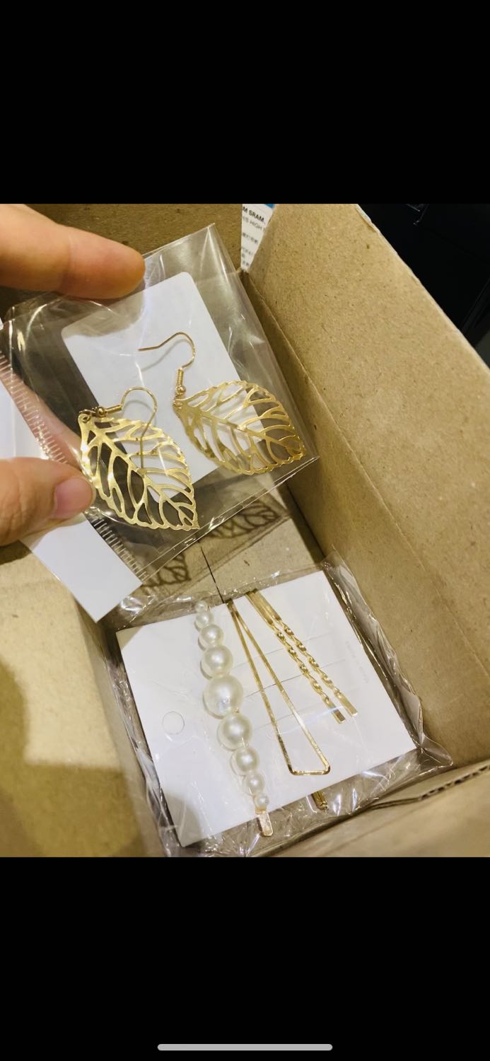 Mình đã mua và xài. 
Kẹp ok xài đc lắm nhìn khá tinh tế ý. Nhưng sau 1 thời gian thì lớp xi sẽ oxi hóa bị đen. Xài rồi thì phải vậy ko sao. Mình đã mua và xài. 
Kẹp ok xài đc lắm nhìn khá tinh tế ý. Nhưng sau 1 thời gian thì lớp xi sẽ oxi hóa bị đen. Xài rồi thì phải vậy ko sao.