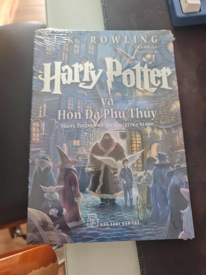 sách bao bì plastic kỹ càng, cũng đc, nhưng đóng gói vẫn thua một số nhà bán sách online khác.