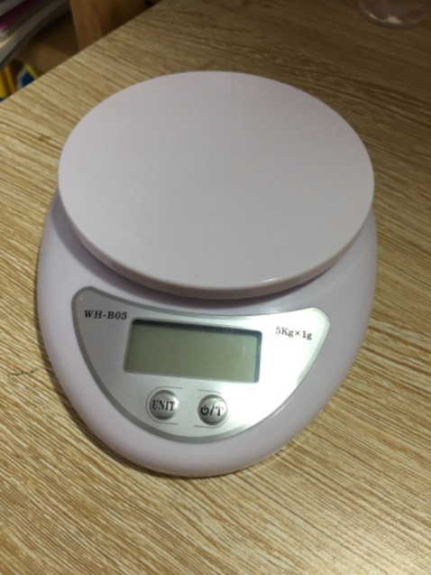 Sản phẩm khá ok, nhưng cân hay bị chạy số, nhỏ gọn, giá rẻ, nên mua nha mọi người