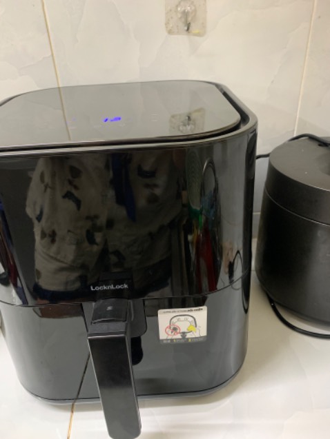 10 điểmmmm nha mọi người. Mẫu đẹp. Nhìn được đồ ăm khi nấu tiện lắm. Mình săn sale với giá 1tr6 còn được hoàn 100k, được tặng kèm máy sinh tố lock&lock ngày 11.11. Đặt hôm trước hôm sau giao luôn.