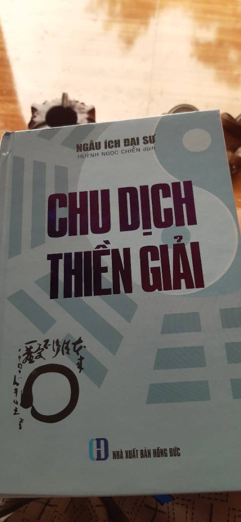 Rất tốt! Chất lượng sản phẩm tốt, in ấn sắc nét,đóng gáy sách liên kết với các trang chắc chắn, nội dung sách tuyệt vời. Thời gian giao hàng nhanh, nhân viên giao hàng thân thiện.