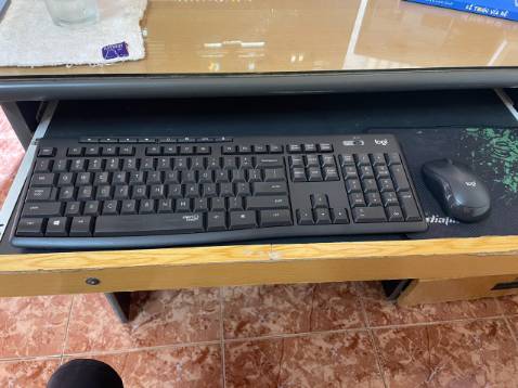 Sản phẩm dùng được thời gian thì bị lỗi, phím chuột trái click không ăn nữa. Gọi lên bảo hành thì bên nhà bán báo là lúc đăng sản phẩm không có chính sách bảo hành (mình không chắc, những mình mua đồ điện từ mình toàn ưu tiên mua sản phẩm có bảo hành mặc dù giá có cao hơn, nên không chắc bên nhà bán có thay đổi thông tin mô tả sản phẩm hay không).
KHÔNG NÊN MUA SẢN PHẨM.