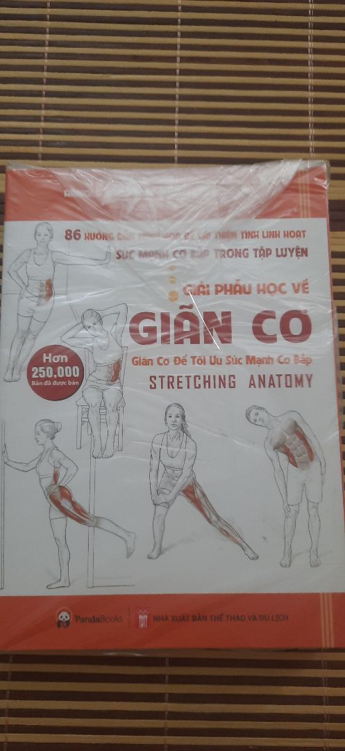 Đúng là quyển sách quý, rất hữu ích !! Sách đẹp , bố trí khoa học !! Dịch vụ vận chuyển quá chuẩn !!