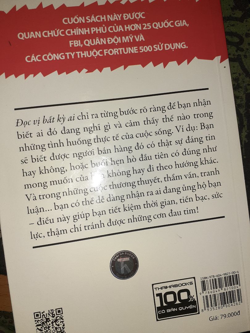 trước đây thấy sách đã lâu nhưng bây giờ mới có thời gian mua, nội dung thì ôi tuyệt vời, có mỗi cái giao hàng chậm tầm nửa tháng luôn, nhưng vì ship ở xa nên vẫn ok, về chất lượng bên ngoài thì được gói rất kỹ càng một vết xước cũng không có, trong thời gian tới nếu muốn mua sách thì tiki vẫn là lựa chọn số 1 của mình