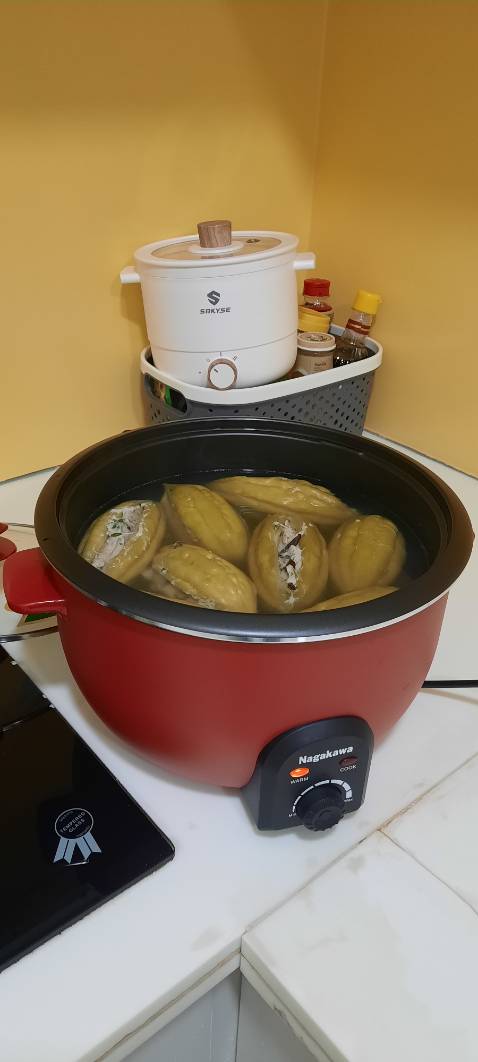 Nhận hàng ngỡ ngàng luôn vì nồi khá to, cũng rất đẹp nhé, nấu lẩu, chiên, kho, xào được tuốt luốt luôn, quá rẻ, quá chất lượng luôn.