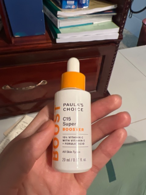 Ít gây kích ứng da, hàng cận cao cấp, đầy đủ tem chống hàng giả, vitamin C là phải lâu dài nên mình xài tới lọ thứ 3 r, thấy sáng da nhẹ còn lại thay đổi không dễ nhận ra lắm