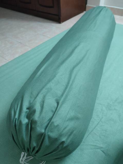 Mềm quá so với tưởng tượng của mình. Nói chung là ôm thì tạm ổn nhưng để gác chân, gác đầu thì không hợp.