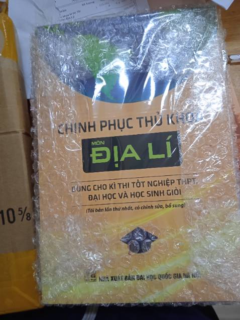 Sách bọc kĩ kiến+còn mới+ đủ kiến thức