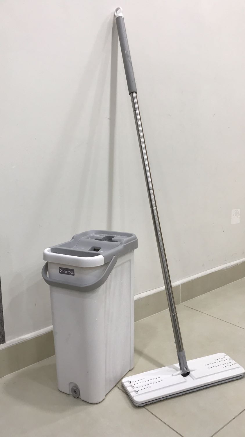 Khăn thấm hút tốt cực luôn. Mình lau xong giặt phơi nhanh khô, dễ sạch. Và đặc biệt ko bị nhớt bếp như loại thường. Khăn này lau tivi ok, lau bêp lau bàn thích lắm luôn ý. Tiếp tục ủng hộ shop. Cảm ơn shop rất nhiêu.