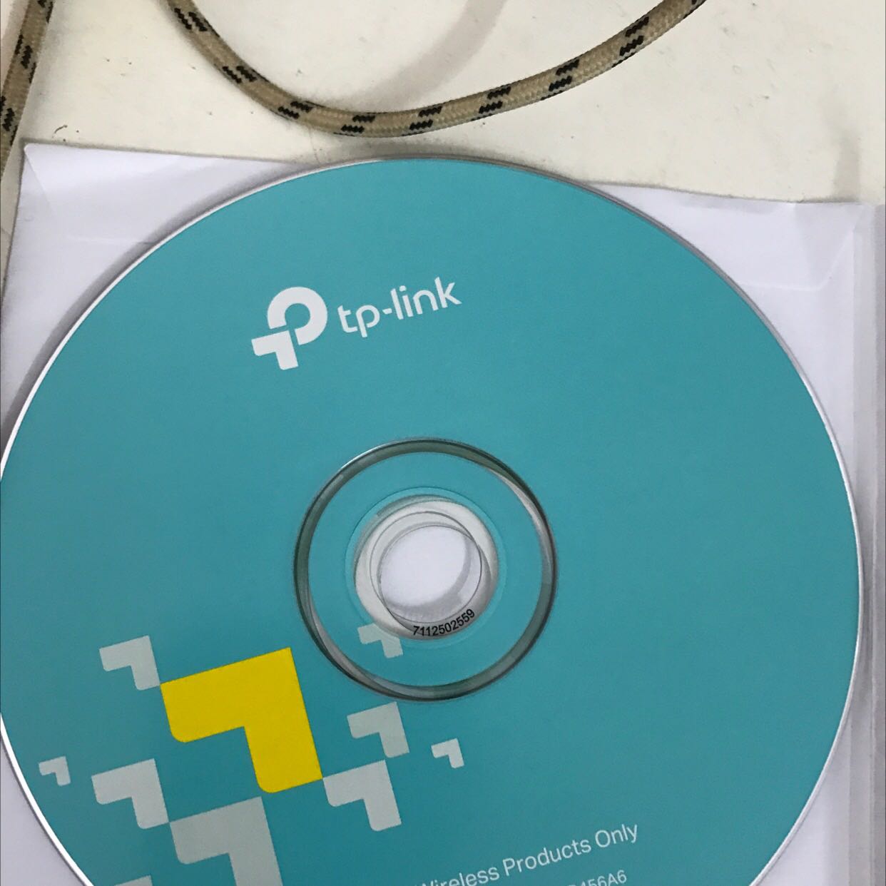 Đặt lúc 15h40,giao hàng lúc 17h, rất nhanh
Về cài đặt, dùng tiện lợi. 
Hiện tại thấy bắt sóng ok, chạy youtube 1080p vẫn ok. 
Chờ xem thời gian, có bị gì mình sẽ chia sẻ thêm. 
Tks shop and shipper