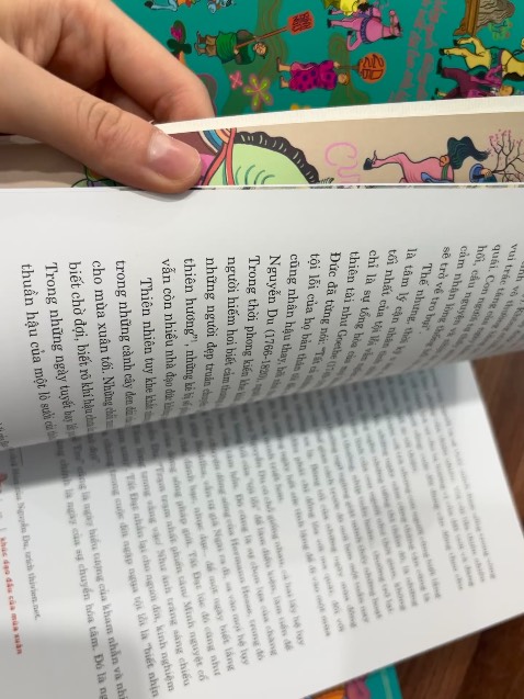 Thật tuyệt khi được nhận sớm và háo hức giở đọc cuốn sách mình mong chờ đặt vào đêm hôm trước