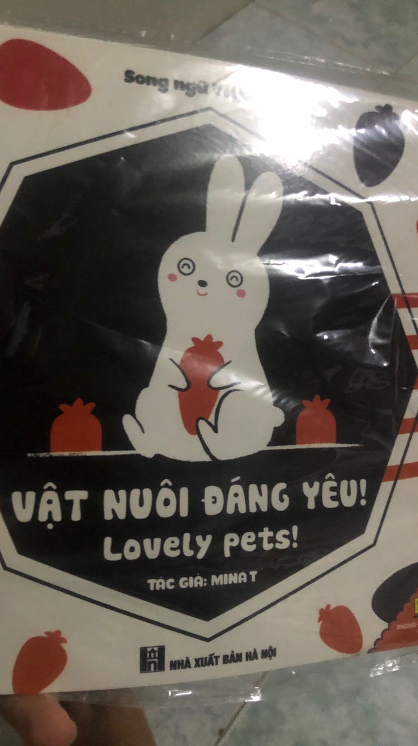 Bé nhà mình 2 tháng tuổi, mình đọc sách bé rất hứng thú và nhìn theo, biểu cảm rất đáng yêu. Bé nhà mình 2 tháng tuổi, mình đọc sách bé rất hứng thú và nhìn theo, biểu cảm rất đáng yêu.