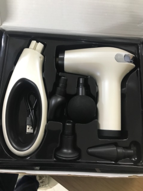 Đã từng mua vài món , nay quay lại ủng hộ. Hy vọng cũng hài lòng như các sp trước . Mỹ quan thì ok , máy êm , độ rung đủ dùng với mình . Thanks shop.