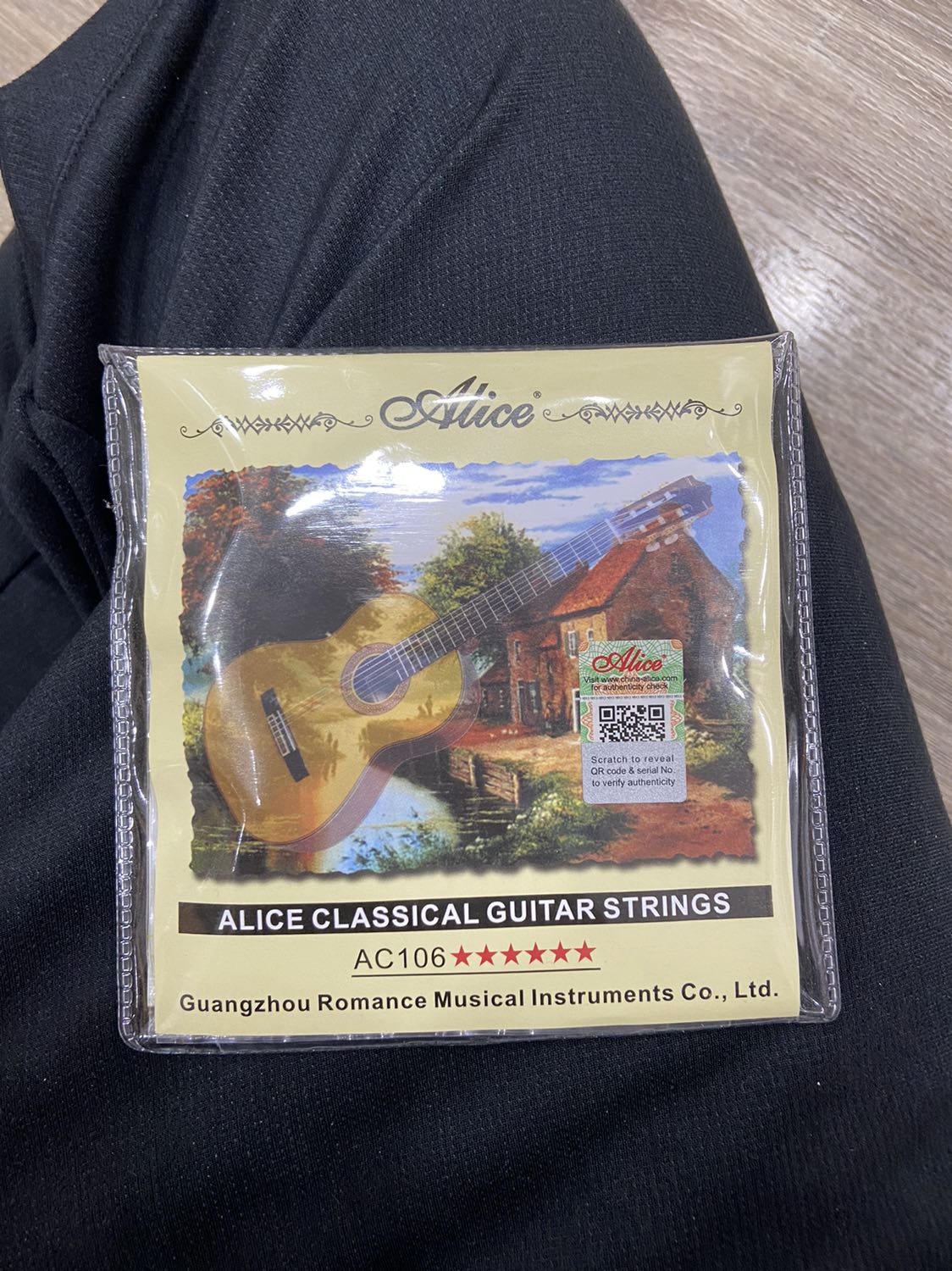 Chuẩn hàng Alice nha mn ơi, giá quá rẻ luôn, 5 sao cho sốp.