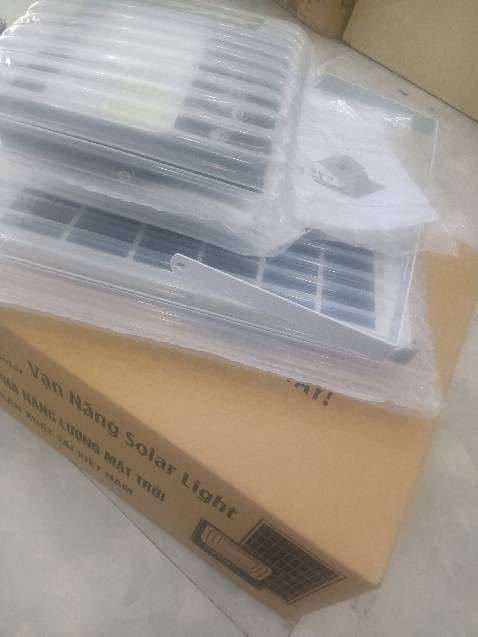 Hàng thương hiệu nên sản phẩm tốt, đúng công xuất, đèn sáng, đóng gói kỹ, hộ trợ kỹ thuật nhanh nếu lần đầu mua chưa biết lắp đặt như mình, đáng mua nhe mọi người.