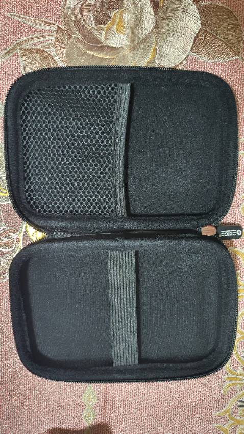 Bền, nhẹ, tiện dụng. Giá phải chăng, chuyên nghiệp đựng các loại ổ cứng, cục sạc...