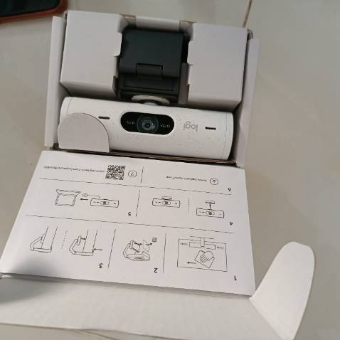 Không sắc nét như mô tả , vui lòng trả hàng hoàn tiền.
Vừa nhận hàng *** không đúng mô tả trả vè nhưng Tiki ép phải nhận. Nói chung nên tẩy chay tiki là vừa