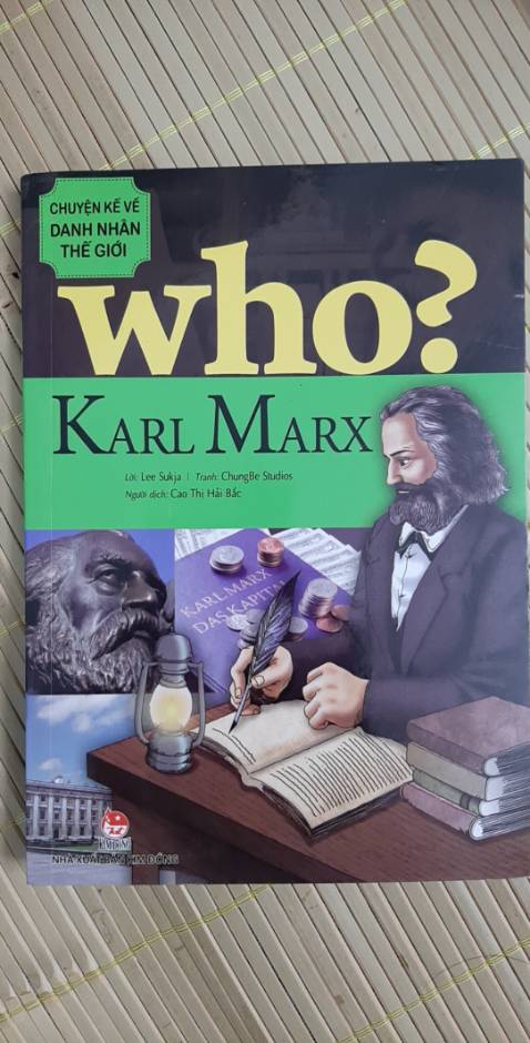 Mua hàng đặt quyển giao với có 2 quyển khiếu nại 2 tuần chưa phản hồi,o sao bán hàng không có trách nhiệm