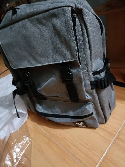 Sản phẩm đúng quảng cáo, có nhiều ngăn sử dụng, giao hàng nhanh