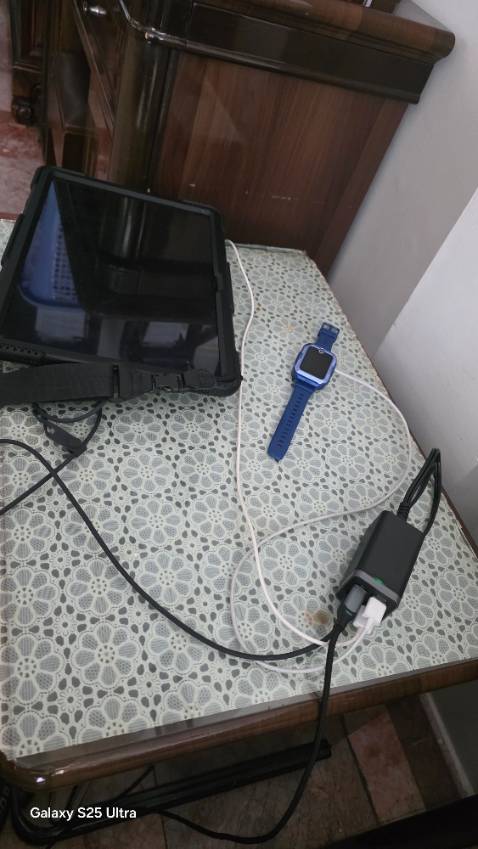 Lần thứ 2 mua lại củ sạc này. Củ sạc mới nhỏ gọn hơn củ sạc cũ, nhận diện sạc được nhiều thiết bị.