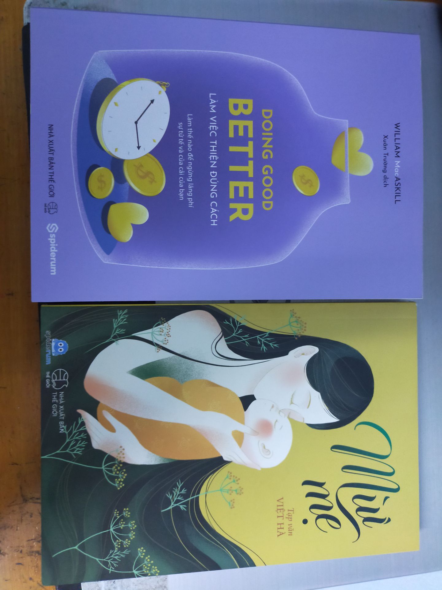 Sách quá đẹp luôn ạ 💖 Giao hàng đúng ngày, shipper rất dễ thương. Cảm ơn Spiderum 😽