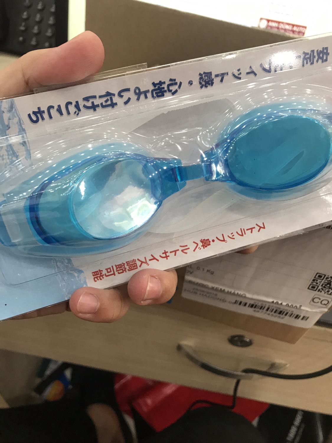 Đóng gói đẹp chắc chắn. Kình nhìn trong, rõ nét, độ hoàn thiện cao.