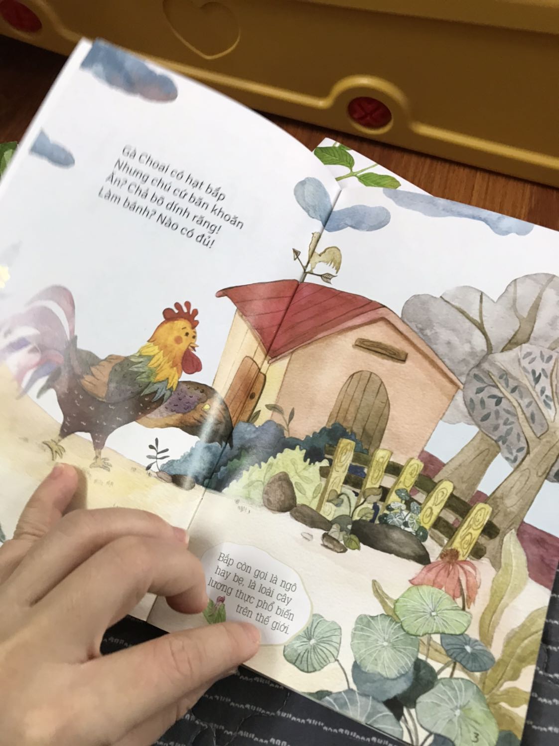 Bộ sách thực sự rất hay. Mình đọc còn thấy thích nữa là các con. Các mẹ nên mua nhé. Giấy bóng, màu đẹp. Sách khổ nhỏ cầm vừa tay.