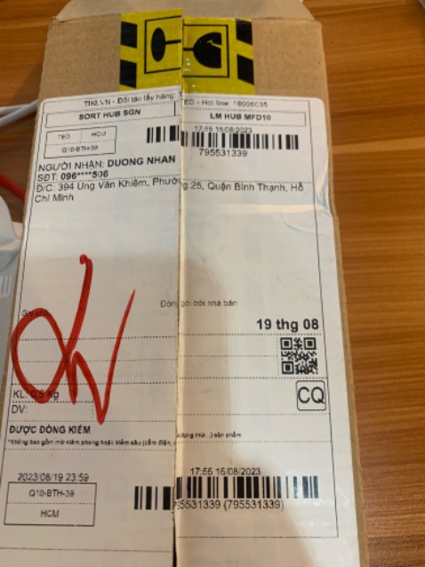 Đặt hàng có kèm dây cáp , nhưng nhận hàng lại không có dây cáp.