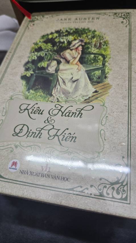 Sâch rất chất lượng, mọi thứ đều được chăm chút rất chỉn chu