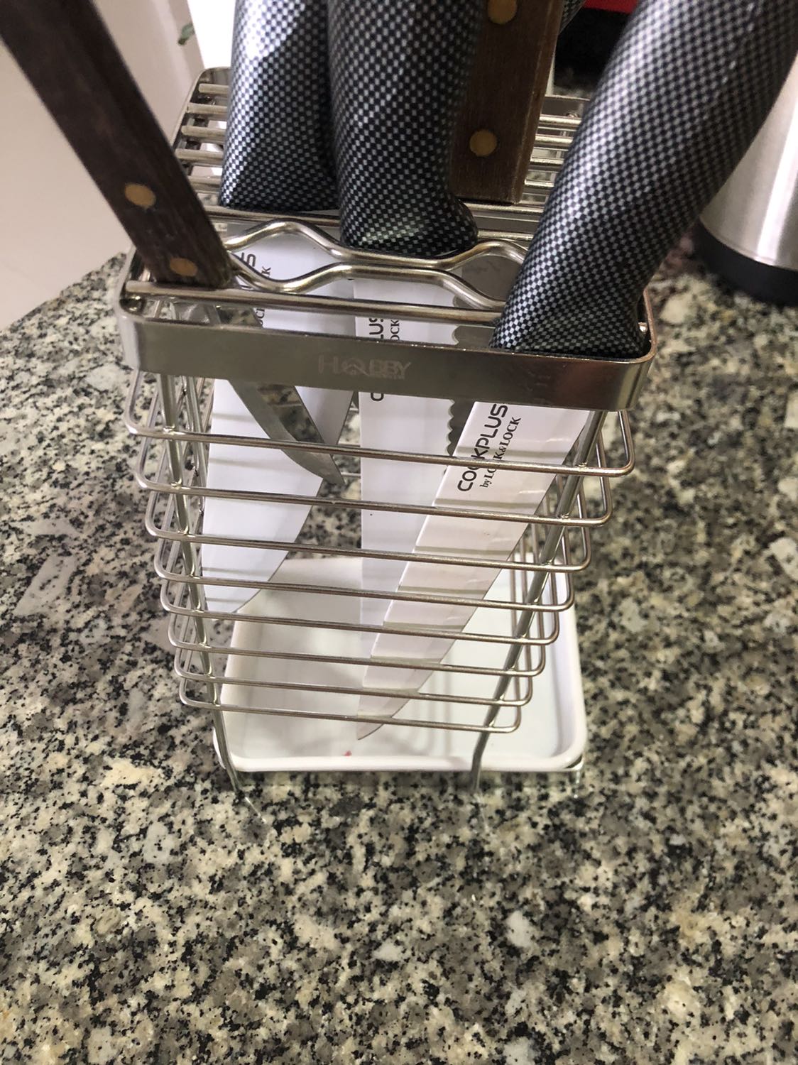 Sản phẩm ok. Dày dặn và chắc chắn