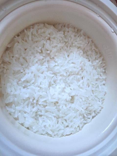 Nồi nhỏ gọn xinh xắn, cơm ngon, mau chín. Tiki giao hàng siêu tốc, shipper nhiệt tình lịch sự. 💯🩷