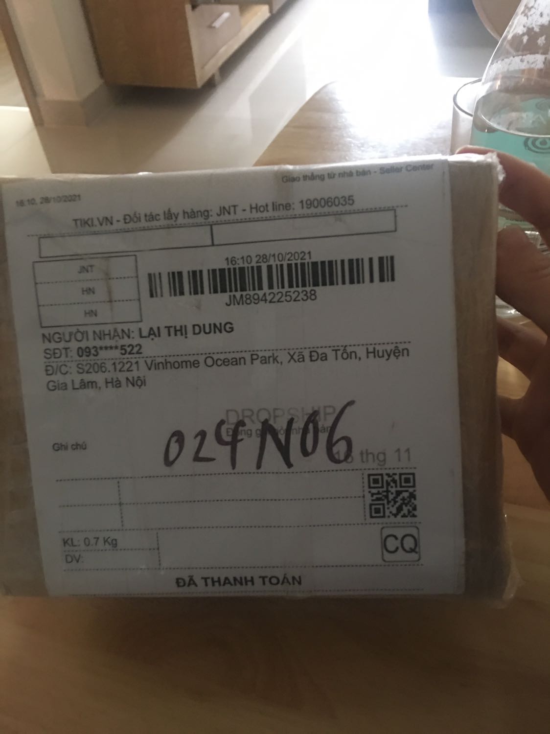 Đặt hàng hôm thứ 5, hôm nay thứ 2 đã nhận được hàng. Đóng gói cẩn thận, sản phẩm đẹp, giá hợp lý, chất lượng tương đối. Nhờ shop tư vấn thêm cách để kích hoạt bảo hành ak.