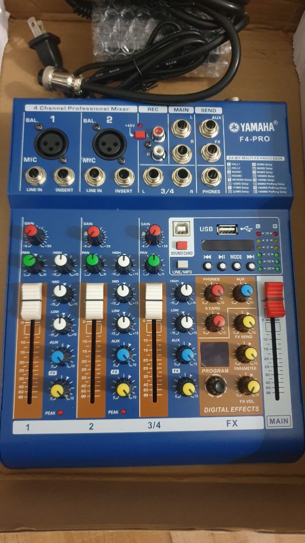 Shop giao hàng nhanh đóng gói cẩn thận sản phẩm đúng như hình mô tả