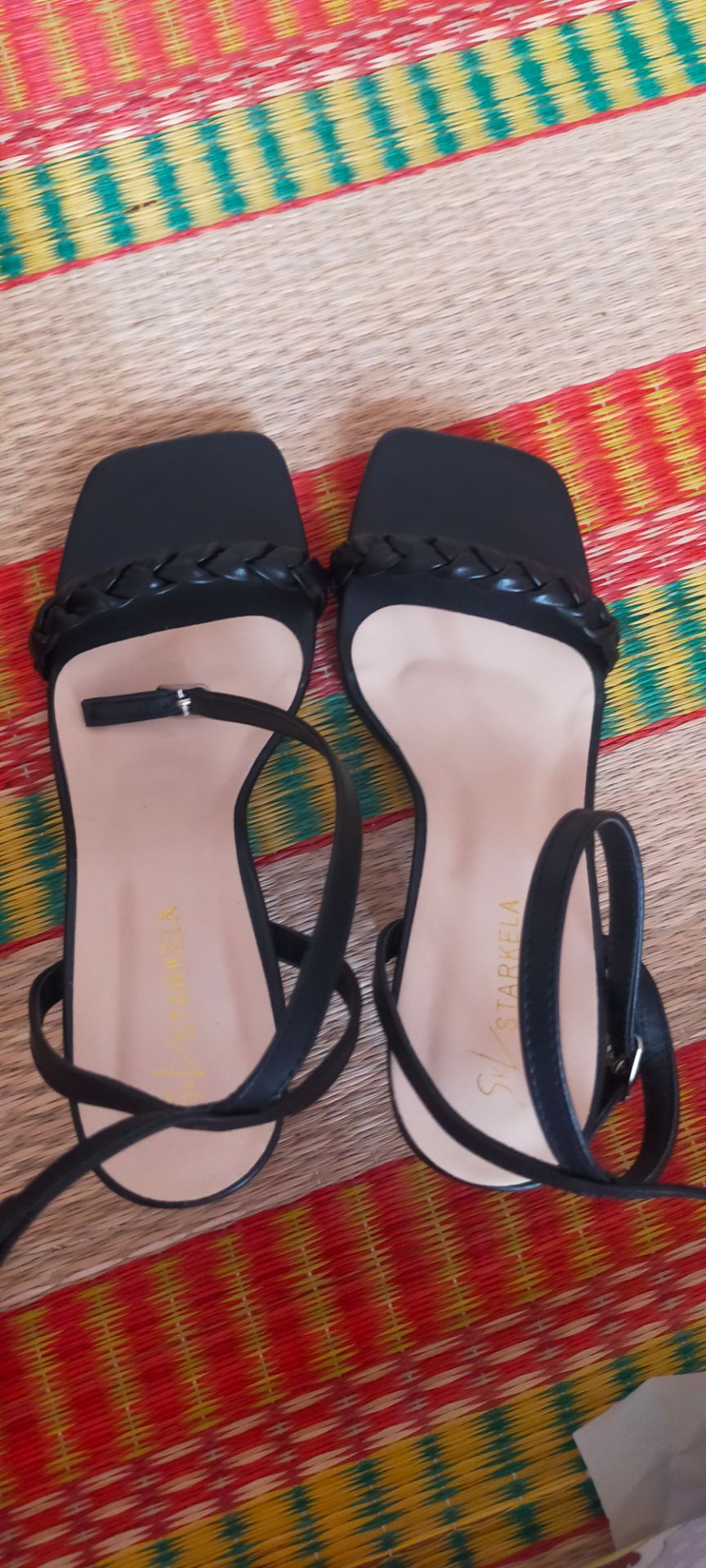 Sản phẩm chất lượng đóng gói kĩ lưỡng. Tiki giao 2h là khỏi bàn rất nhanh. Sẽ tiếp tục ủng hộ. Hình ảnh mang tính chất nhận xu😘