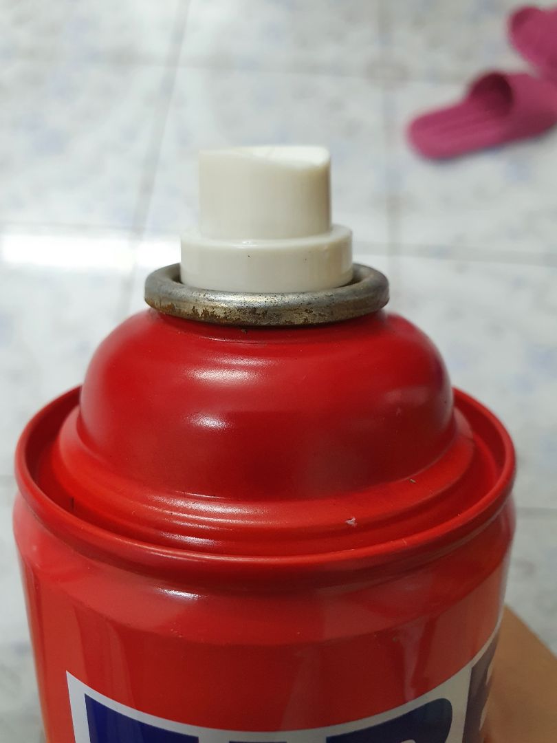 Đáy bình bị tẩy xóa hạn sử dụng, có dấu hiệu rỉ sét Đáy bình bị tẩy xóa hạn sử dụng, có dấu hiệu rỉ sét