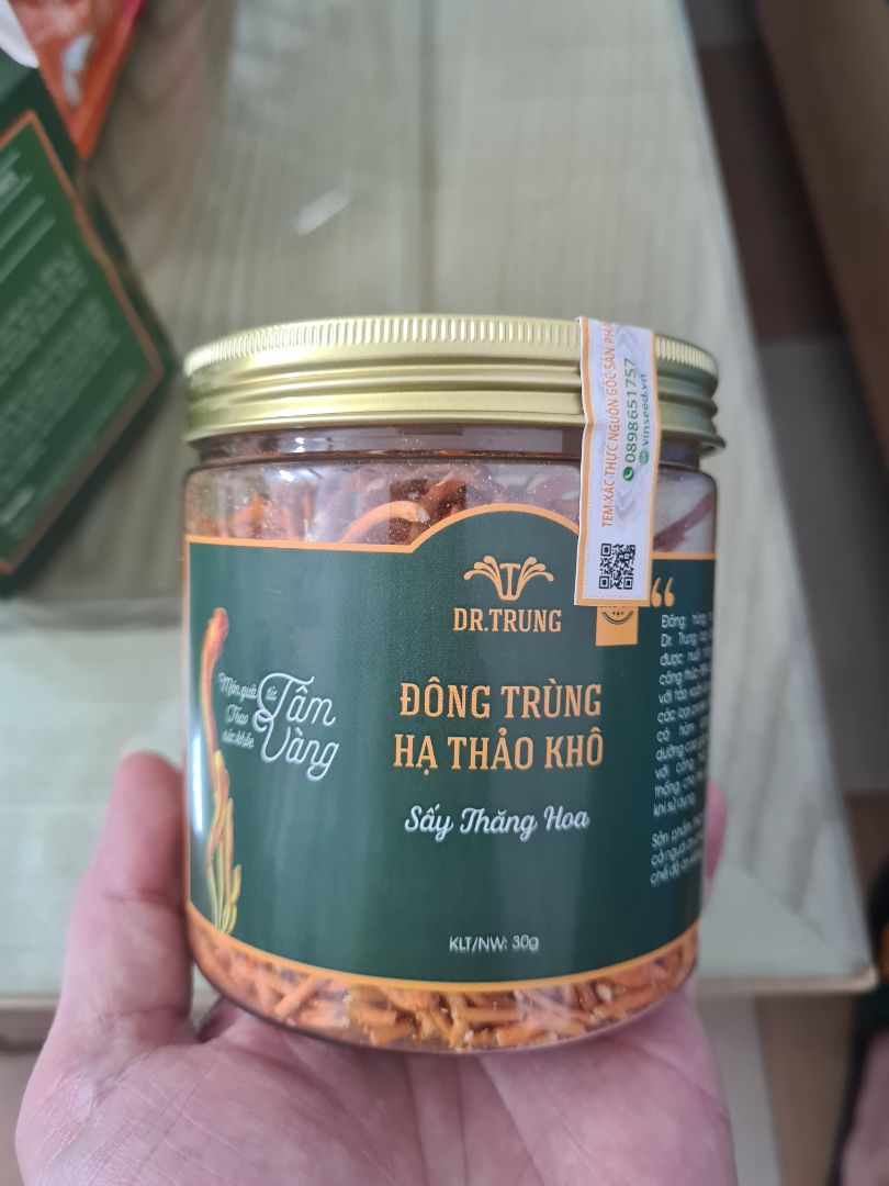 sản phẩm về hình thức rất đẹp mắt, giá sale tốt, hàng chính hãng, còn về chất lượng phải chờ qua sử dụng mới biết đc