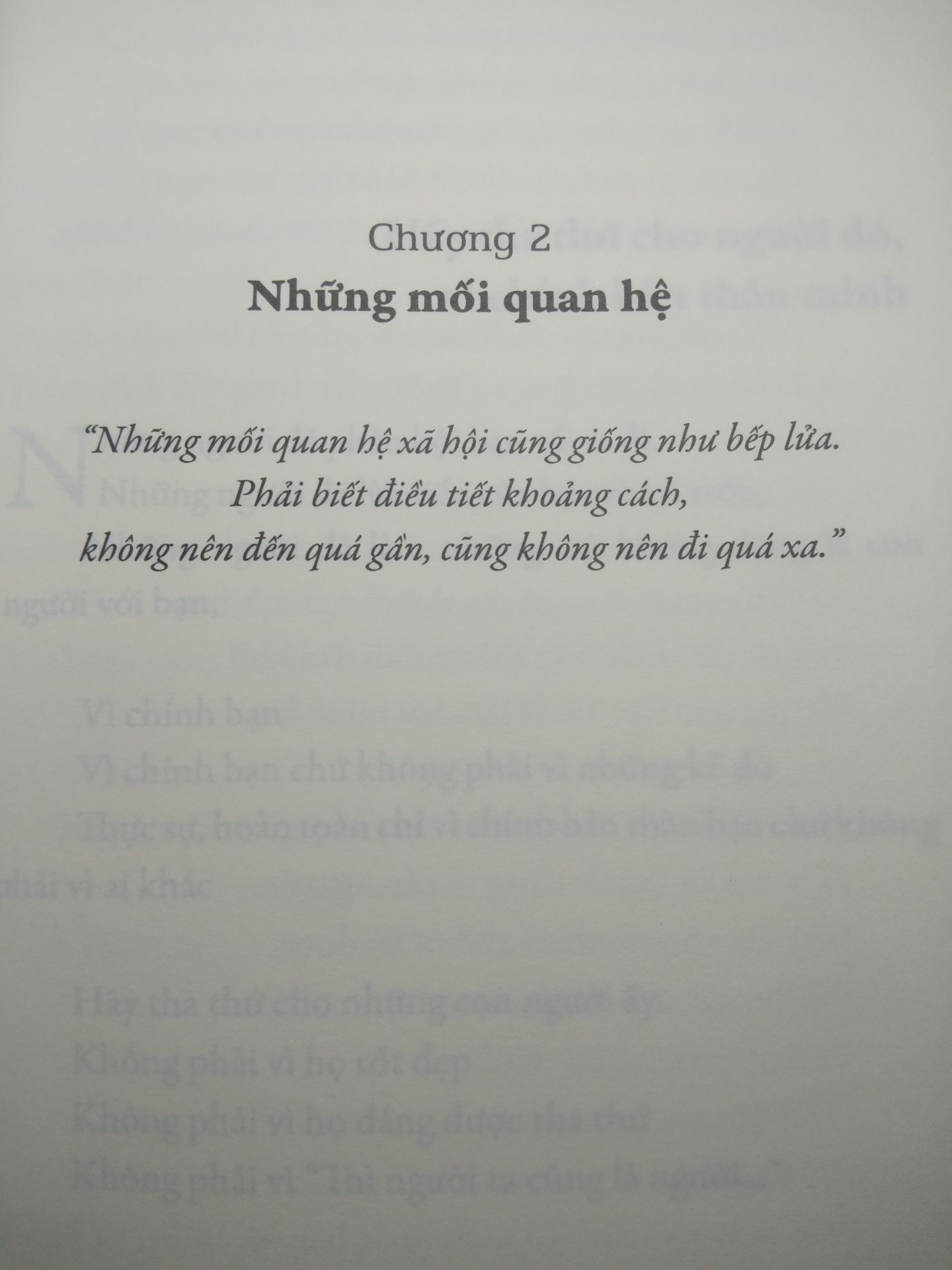 Giao Hàng Nhanh ( mới 2 ngày là giao tới rồi) 
Sách đẹp nhưng có cong góc một xíu nhưng thôi ko sao cho shop 5 sao nha 
Lần sau shop cãi thiện phần đóng gói một xíu shop nên gói thêm 1 lớp bọc ngoài cho sách như vậy khi cho vào hộp nó sẽ ko bị cong góc
