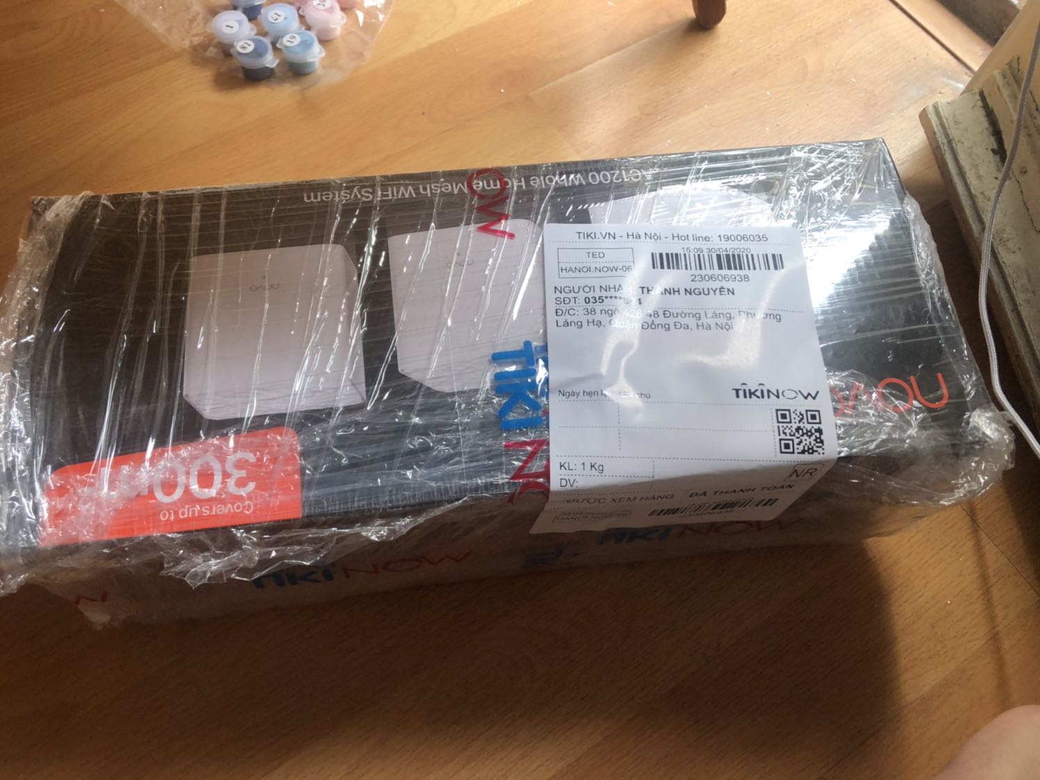 Phủ sóng ok nhưng mà khoảng cách giữa 2 cục phát cách nhau chỉ được tầm 5m thông không vật cản. Để qá hơn tí là nó báo hẳn luôn là phải để gần lại. Độ duy trì mạng ok. Tín hiệu bắt ok ( trong phạm vi 9m ). App tenda cực *** :)))) app cũng hay thể hiện là bắt mạng wf không được liền mạch cho lắm. Nhưng tổng thể thì ngon không phải bàn trong tầm giá. LƯU Ý AI MUA THÌ NHỚ CHỌN NHÀ CUNG CẤP LÀ TIKI TRADING NHÉ KHÔNG LẠI RA HÀNG FAKE THÌ BUỒN.