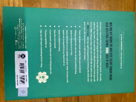 Sách đẹp mới tinh, shipper nhanh nhẹn thân thiện, mình săn sale ngày mọt sách tiki nên giá giảm rất tốt, cảm ơn tiki rất nhiều