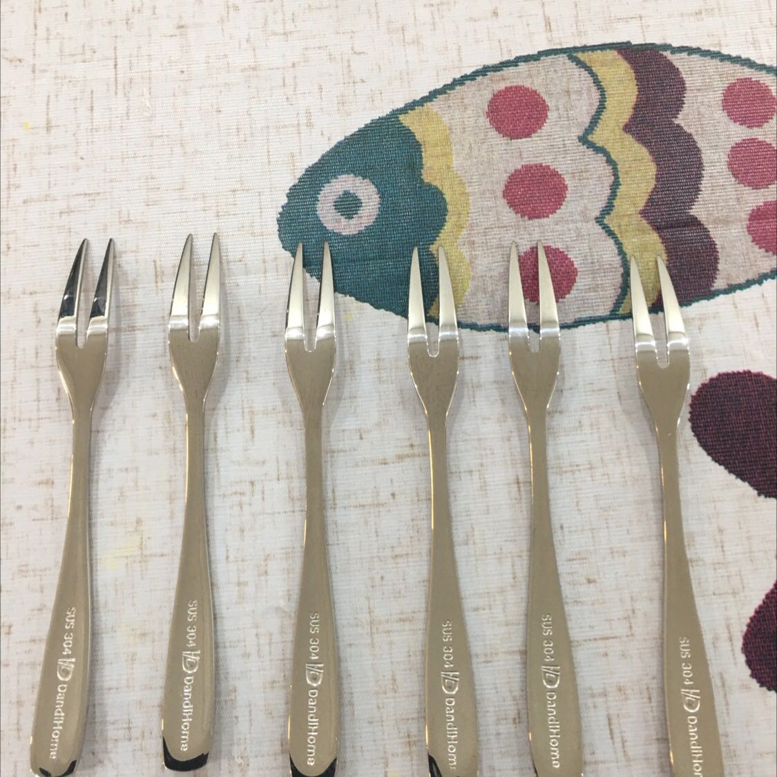 Rất đẹp, dày dặn chắc chắn, đóng gói cẩn thận. Rất hài lòng về sp. Shiper nhiệt tình chu đáo.