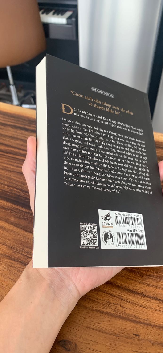Sách giao đẹp, không cấp móp. Nội ding sách chưa chuyên sâu lắm về đề tài thuyết khắc kỹ, giống giới thiệu sơ lược khái quát phổ cập chung nhiều hơn