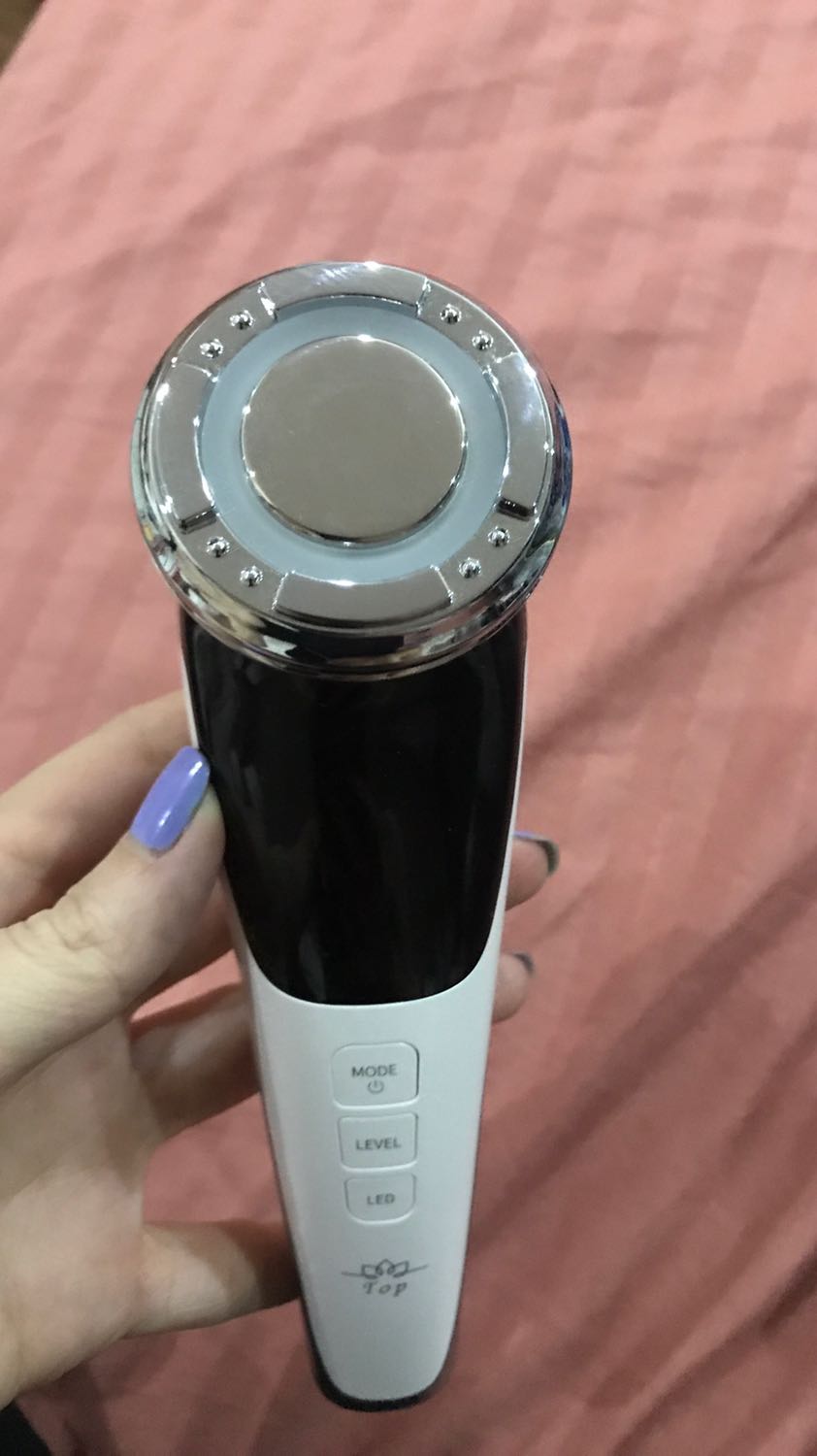 Máy rất xịn xò. Nhiều chức năng làm đẹp và đặc biệt là giảm bớt thời gian cho chị em. Mình rất ưng ts