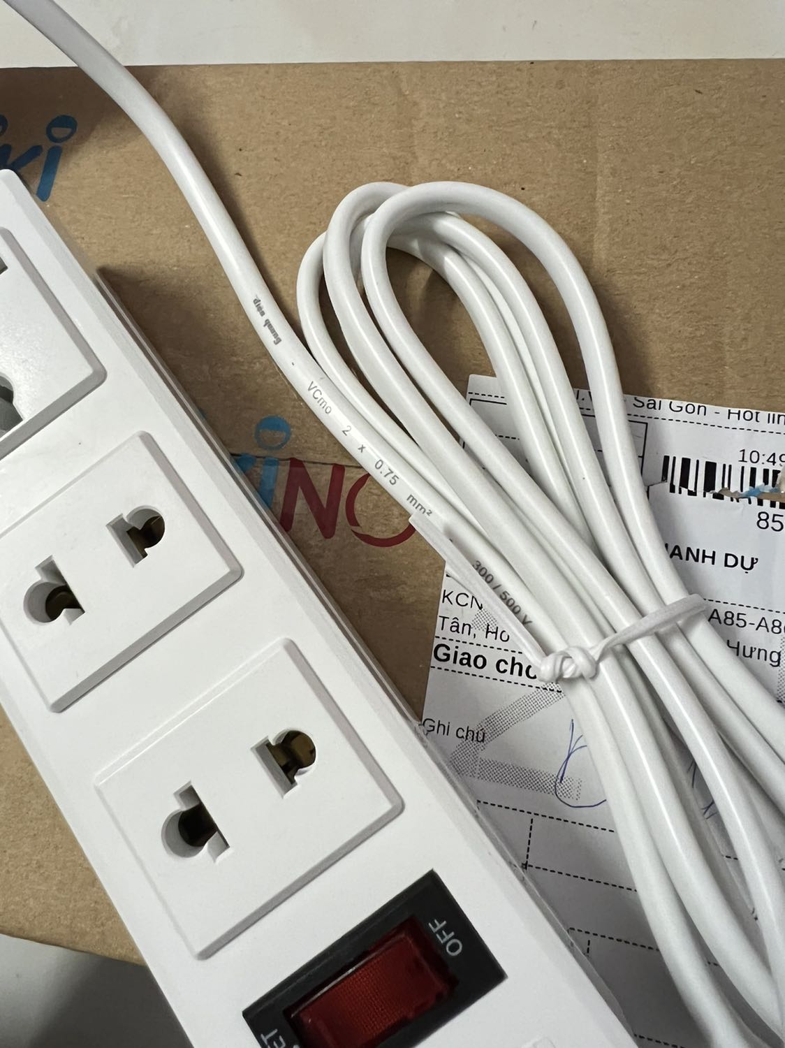 Tiki giao hàng nhanh, sản phẩm còn mới và nguyên vẹn.
Hài lòng về chất lượng dịch vụ của Tiki