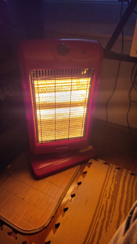 Đèn sửa tốt nhưng thời gian giao hàng chậm 1 ngày so với dự kiến nhé :)