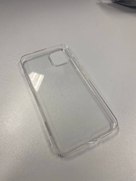 Giao hàng *** đảo, mua ốp lưng hãng Memumi xịn màu Middle Green thì giao một miếng nhựa rẻ tiền màu trong suốt !!!